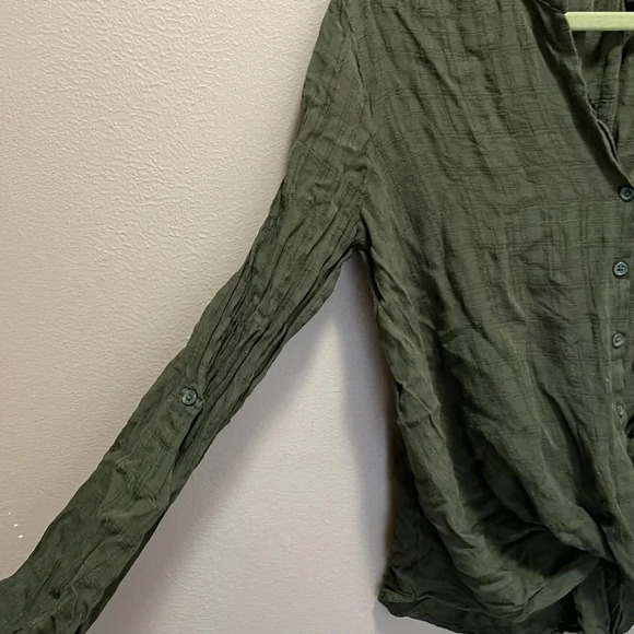 A.N.A Olive Green Button Down Size Small - Picture 4 of 6